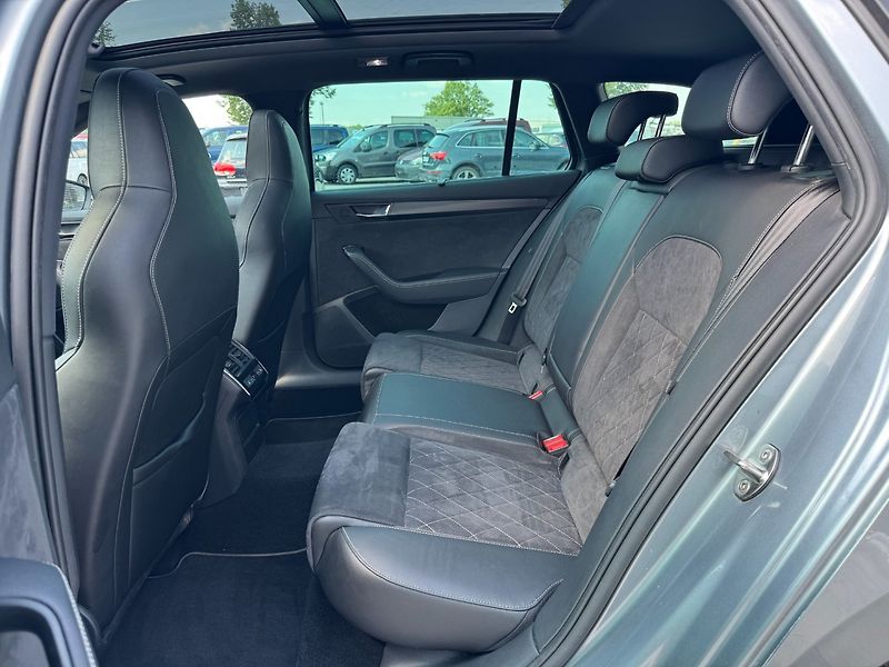 Škoda Superb (2021) Sportline 2.0 TSI DSG 4x4 - fotka 13 z 40