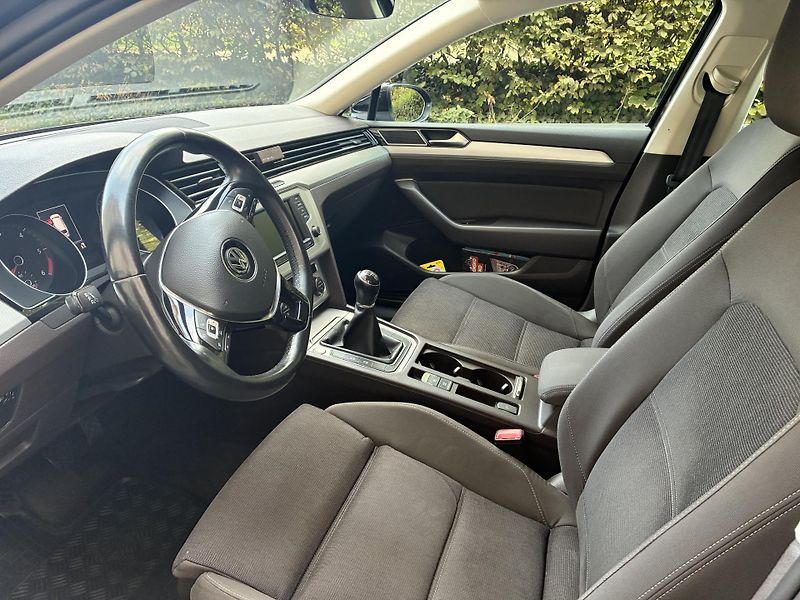 Volkswagen Passat (2016) - fotka 4 z 16