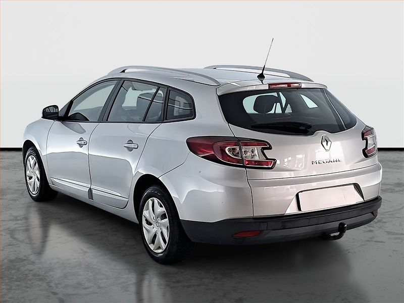 Renault Mégane (2014) Confort 1.6 16V, ČR,1.maj - fotka 4 z 16