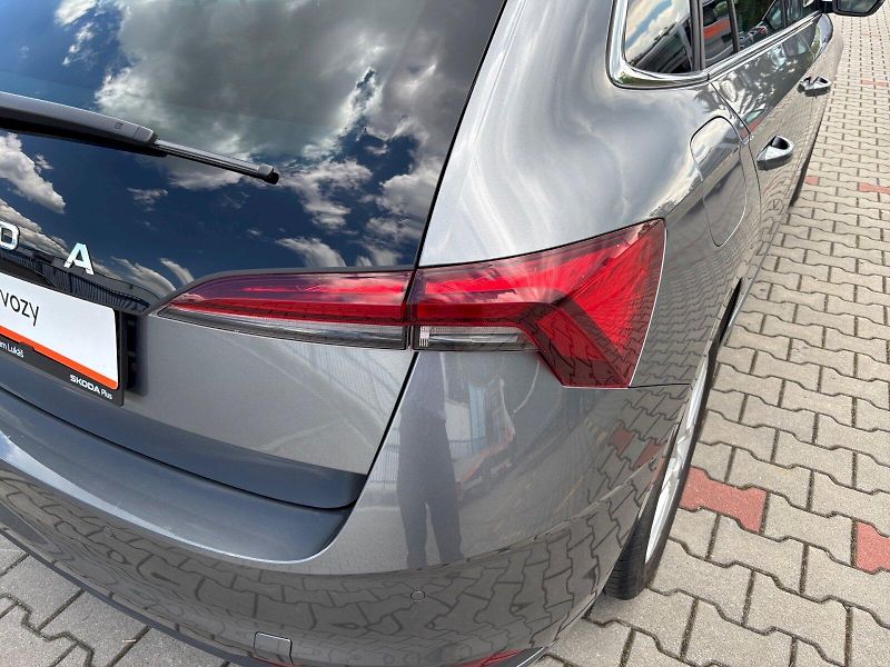 Škoda Scala (2025) Top Selection 1.0 TSI 85 kW DS - fotka 11 z 29