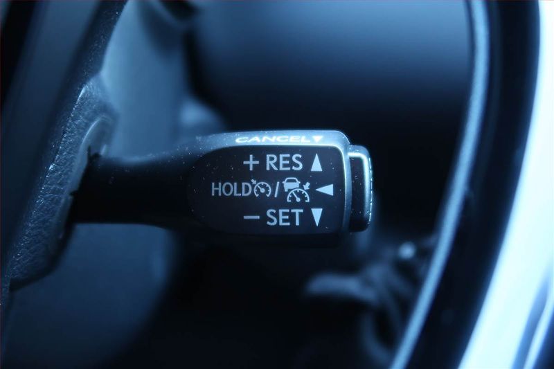 Toyota C-HR (2019) Comfort 1.2 Turbo, Tempomat - fotka 20 z 22