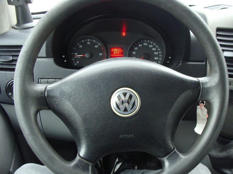 Volkswagen Crafter 2.5 TDi, 80 kW, klima, tažné - fotka 18 z 25
