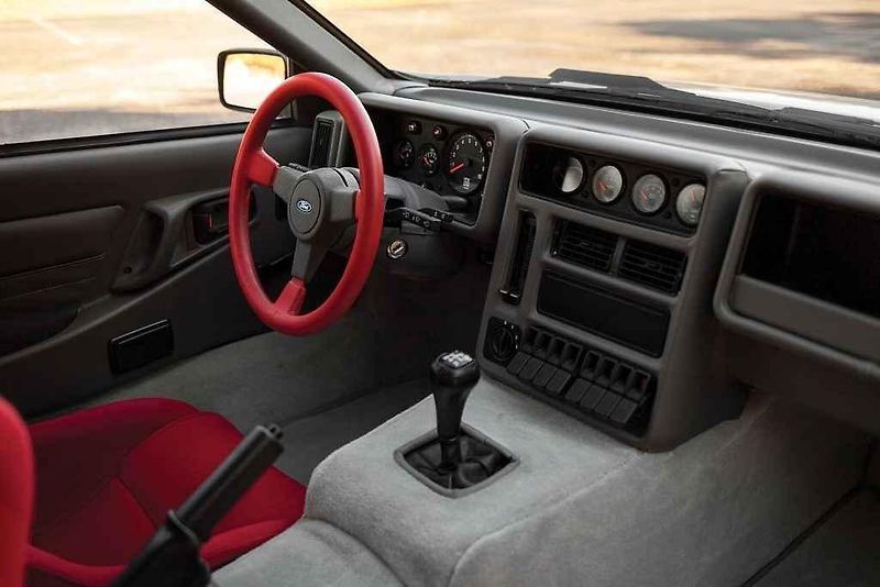Ford RS200