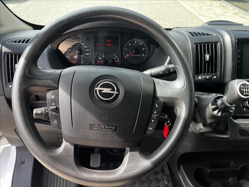 Opel Movano 2,2   L3H2 140k - fotka 7 z 15