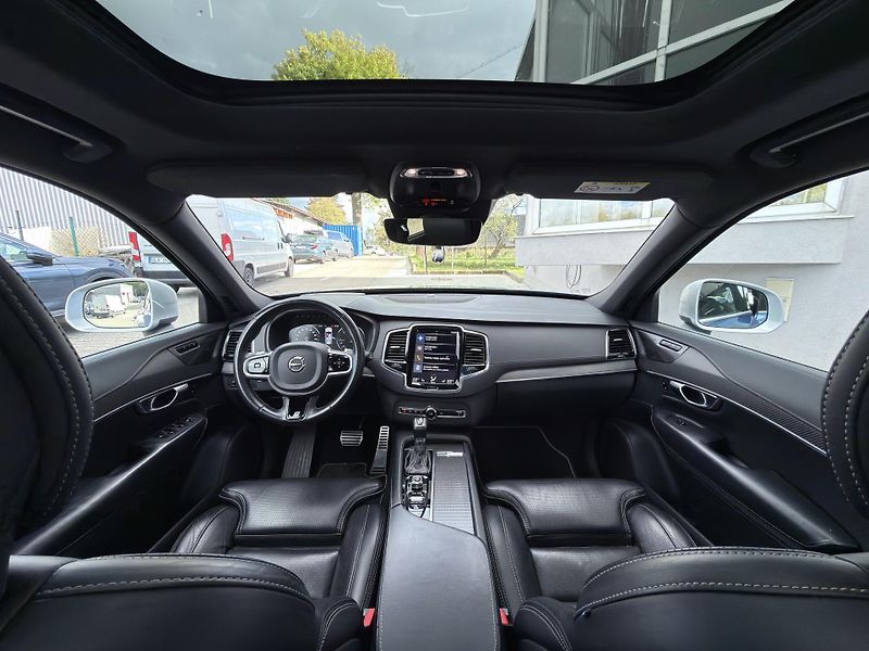 Volvo XC90 D5 AWD R-DESIGN PRO // VZDUCH  - fotka 25 z 60