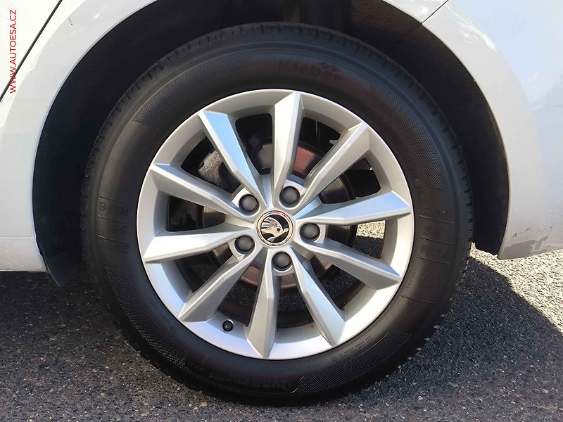 Škoda Octavia (2017) 1.6 TDi, Ambition - fotka 20 z 21