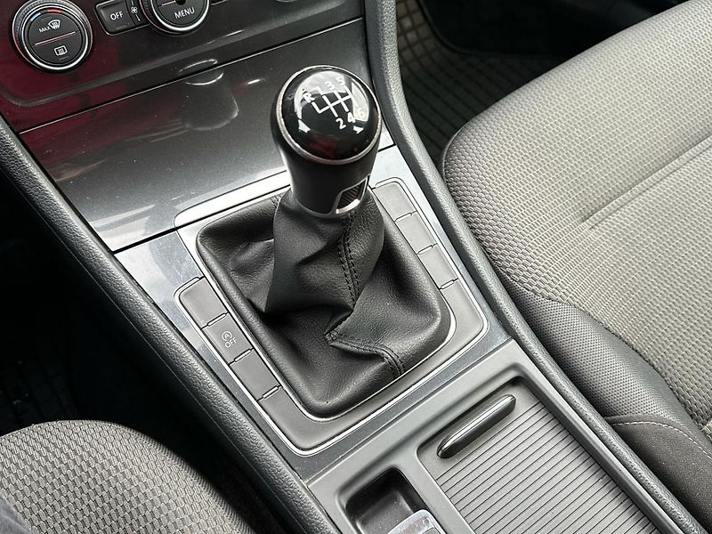 Volkswagen Golf Variant 1.0 TSI 81kw Comfortli - fotka 18 z 23
