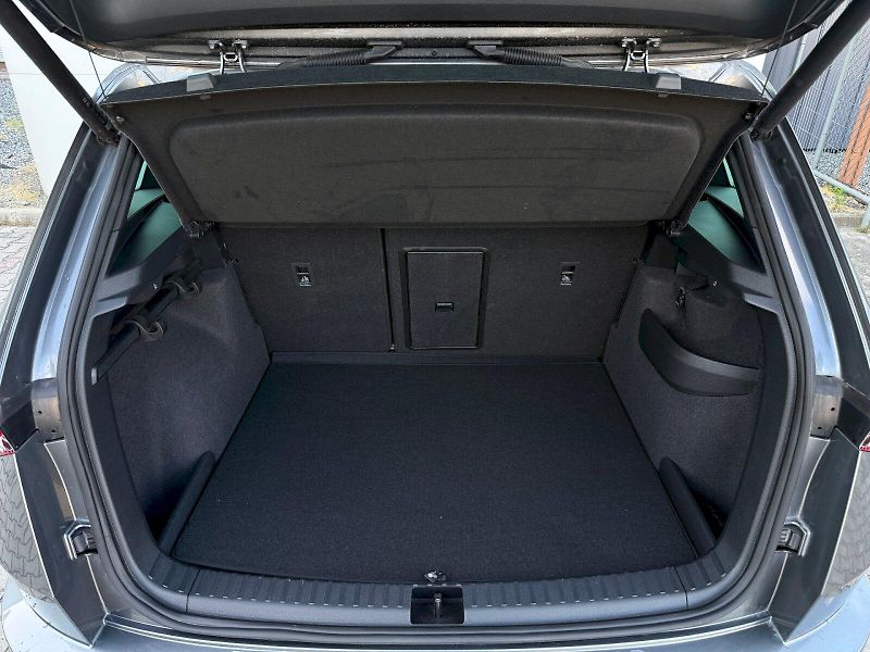 Škoda Karoq (2025) 2.0 TSi 140 Kw DSG 4x4 SportLi - fotka 24 z 30