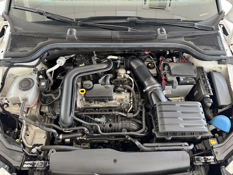 Škoda Kamiq 1,0TSI*Tempomat*PDC*REZERVACE! - fotka 29 z 29
