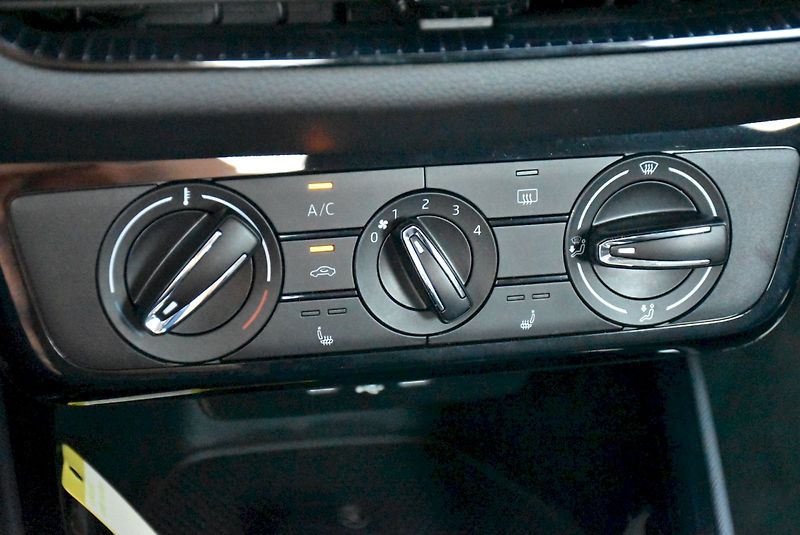 Škoda Fabia (2025) Selection 1.0 MPI 59kW - fotka 21 z 30