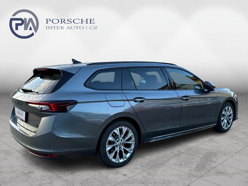 Škoda Superb Combi 2,0 TDI 4X4 SPORTLINE - fotka 6 z 21