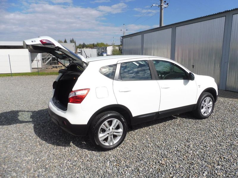 Nissan Qashqai 1.5DCi 110PS NAVI STK TOP STAV - fotka 138 z 189