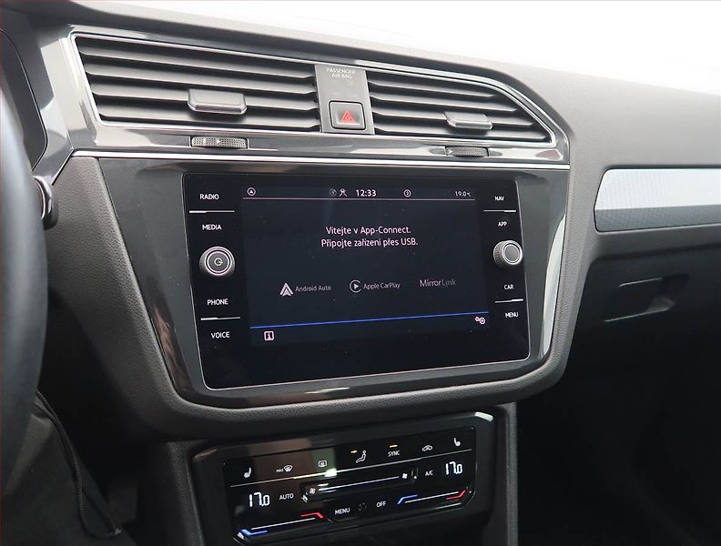 Volkswagen Tiguan (2021) Life 1.5 TSI, digi klima - fotka 17 z 24