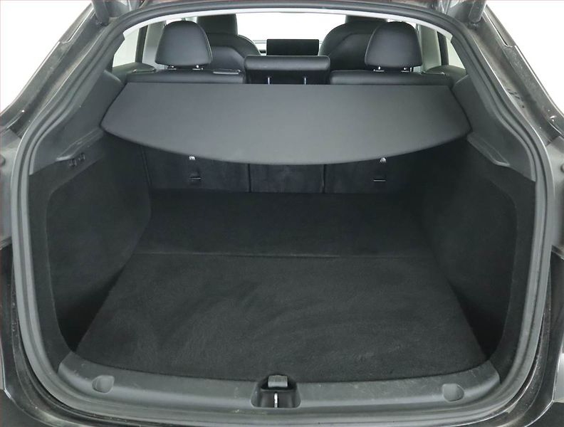 Tesla Model Y (2023) Long Range AWD 79kWh, SoH 92% - fotka 14 z 24