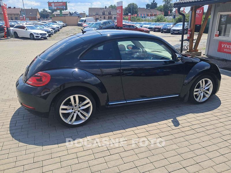 Volkswagen Beetle (2013) 1.2i, ČR, AT - fotka 2 z 3