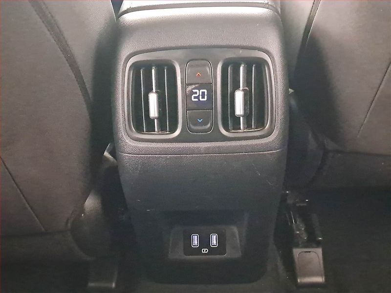 Hyundai Tucson (2021) 1.6 T-GDI 48V MHEV - fotka 25 z 25
