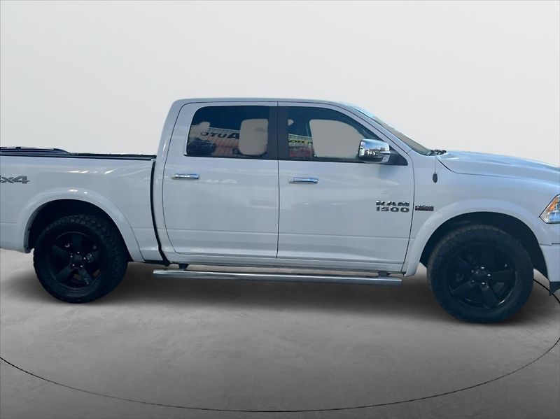Dodge RAM 5,7 HEMI Big Horn - fotka 4 z 19