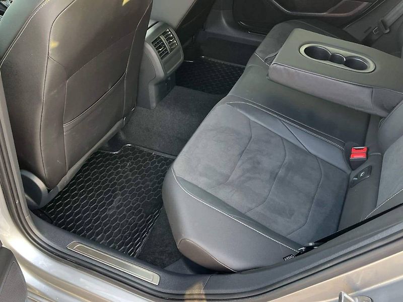 Volkswagen Arteon (2023) R-Line 2.0 TDI DSG - fotka 12 z 20