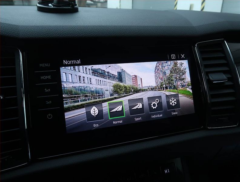 Škoda Kodiaq (2020) 2.0 TDI 4x4 - fotka 21 z 26