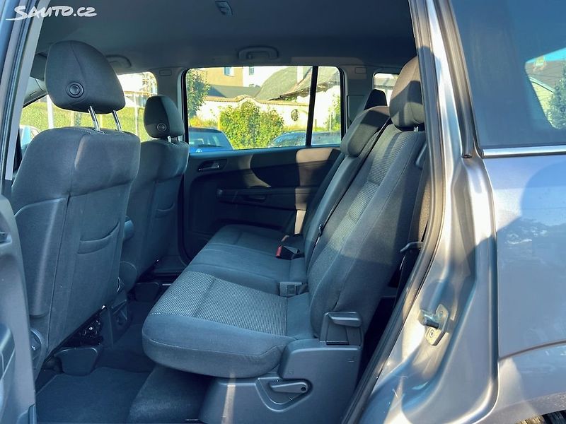 Opel Zafira (2008) 1.7 CDTi 92 kW 7 míst,Sport - fotka 13 z 20