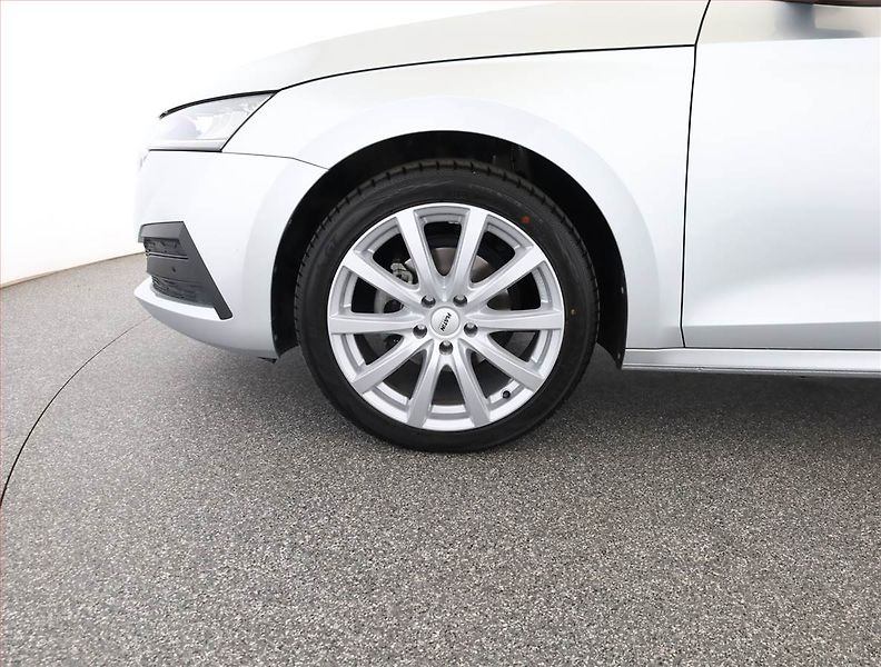 Škoda Octavia (2023) Ambition 1.5 TSI - fotka 19 z 19