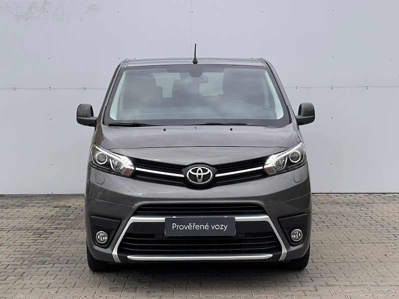 Toyota ProAce Verso 2.0 D-4D L0 Shuttle AT - fotka 4 z 22