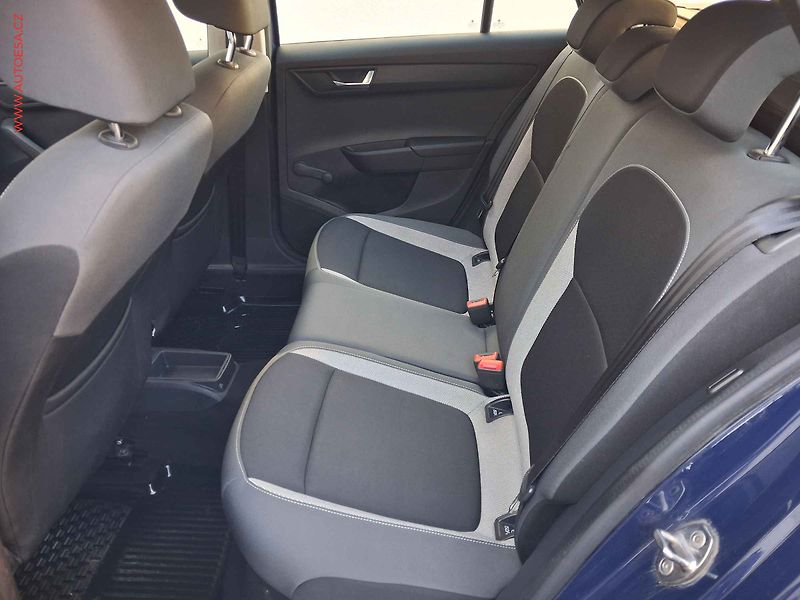 Škoda Fabia (2017) 1.2 TSi, ČR, AC, temp - fotka 10 z 16