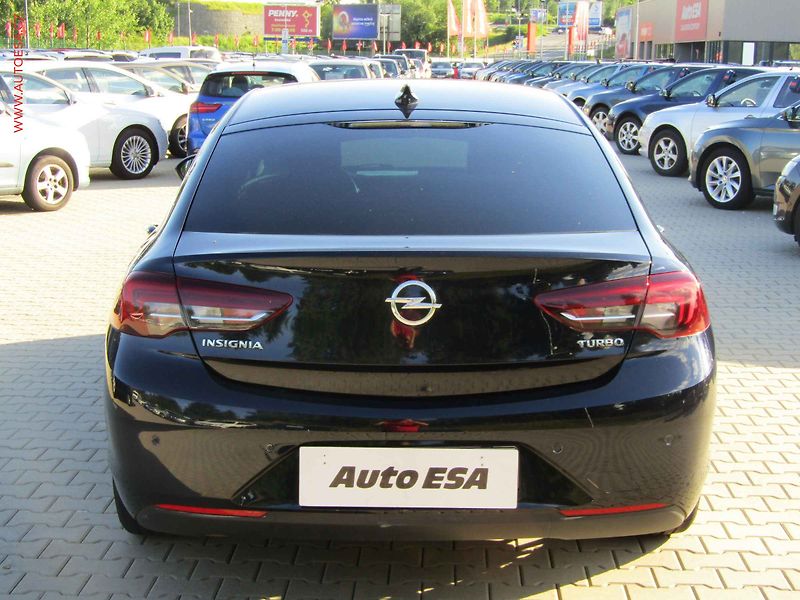 Opel Insignia (2017) 1.5T, LED, navi park.čidla - fotka 5 z 18