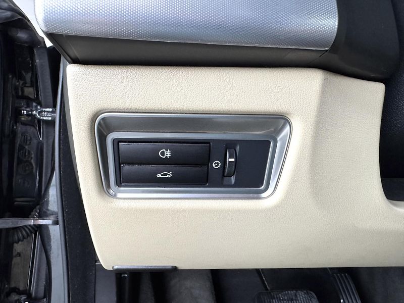 Jaguar XF 2,2d 147kW*AUT*Navi*Kamera - fotka 25 z 34