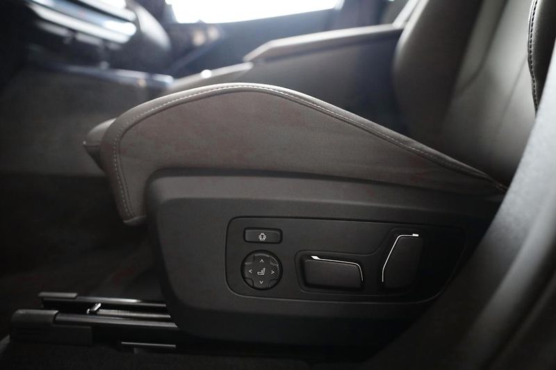 BMW X3 xDrive20d - fotka 21 z 27