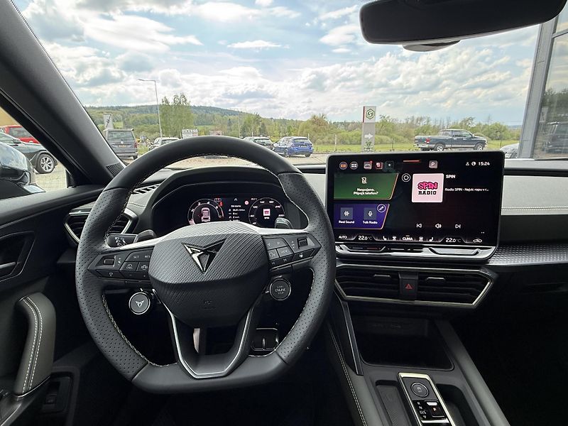 Cupra Formentor (2026) 2.0TDI TRIBE 150k DSG ZÁRUKA 5 - fotka 16 z 45