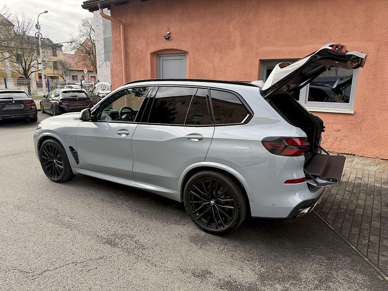 BMW X5 xDrive40d M-PRO Individ. Gar.+ - fotka 38 z 48