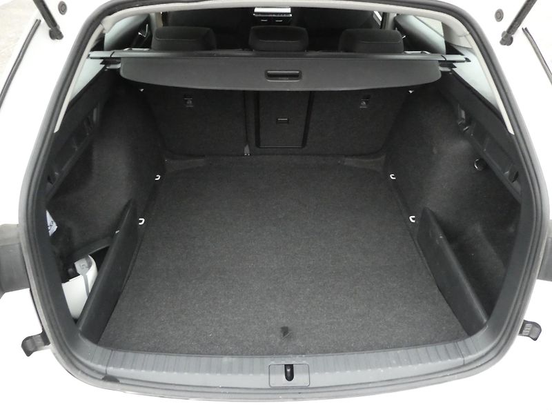 Škoda Octavia Kombi 2,0TDi 110kW automat  - fotka 15 z 15