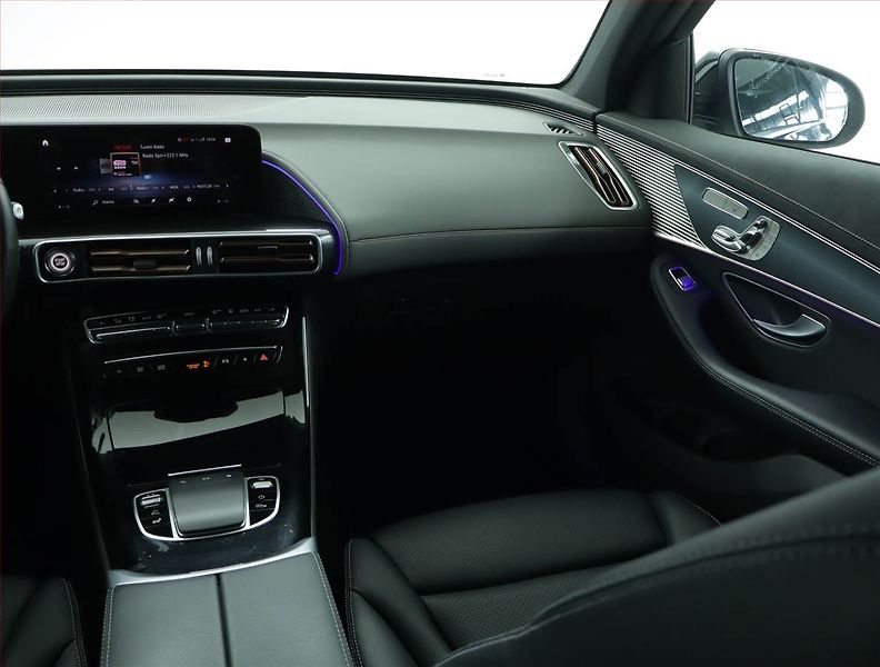 Mercedes-Benz EQC (2022) 400 4MATIC, SoH 95% - fotka 8 z 21