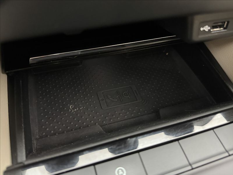 Škoda Octavia 1,4 DSG LED CANTON KŮŽE NAVI - fotka 25 z 44