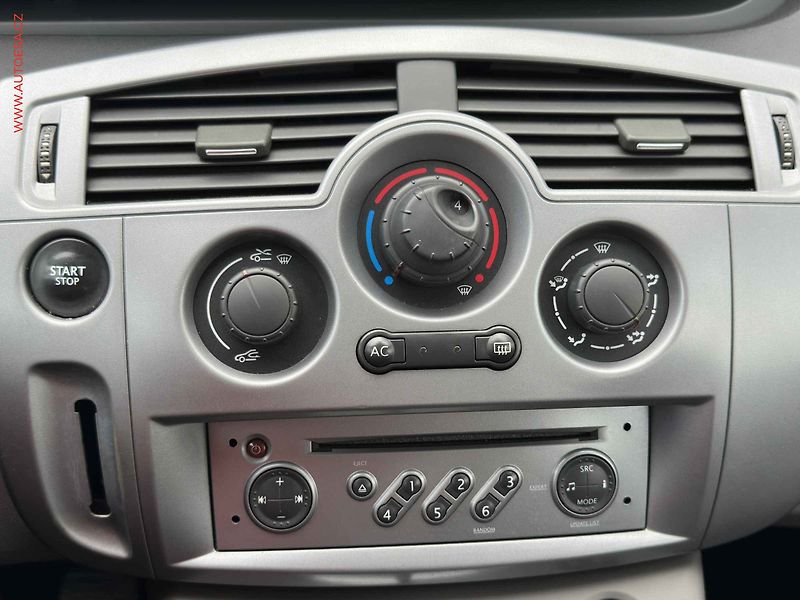 Renault Scénic (2006) 1.9 dCi, AC, TZ - fotka 11 z 15