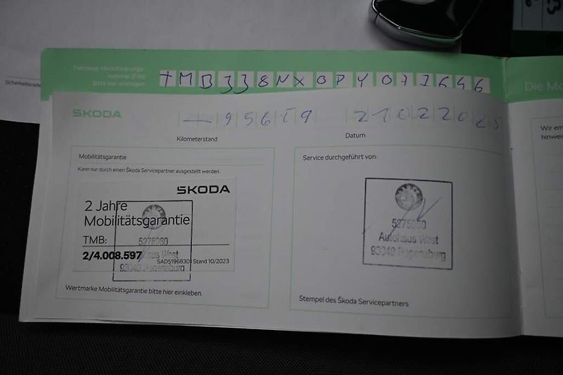 Škoda Octavia (2023) 2.0 LED DSG ACC TOUR VIRTUAL T - fotka 30 z 35
