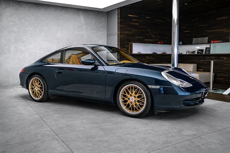 Porsche 911 911 Carrera 996 - fotka 4 z 19