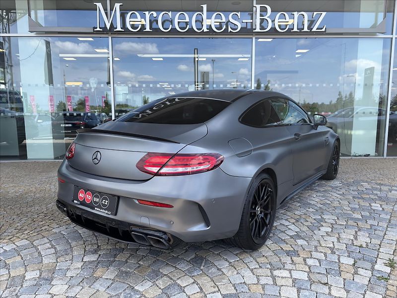 Mercedes-Benz Třídy C AMG C 63 S coupe - fotka 20 z 27