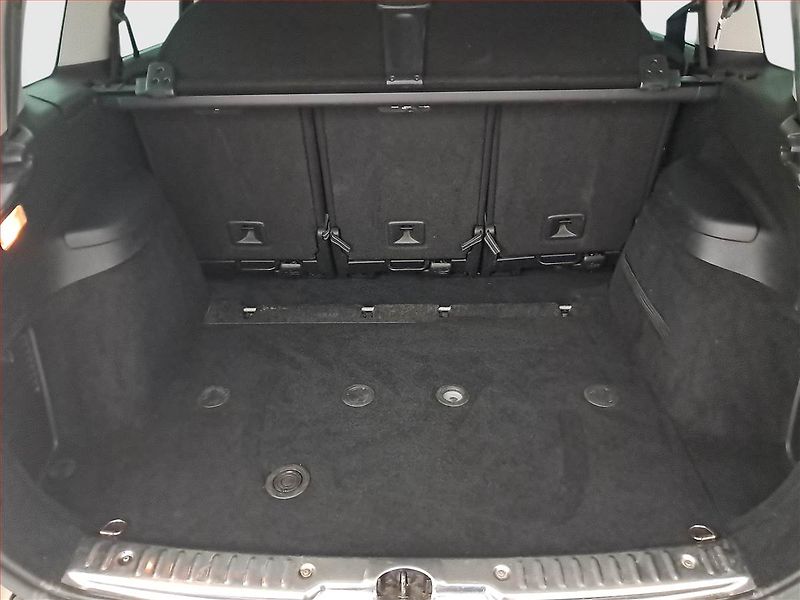 Peugeot 308 (2011) 1.6 HDi, 7 míst, Eko.zaplacen - fotka 14 z 17