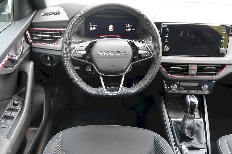 Škoda Kamiq (2025) MC 1.5 TSI 110 kW DSG - fotka 23 z 28