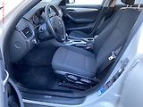 BMW X1 (2013) 2.0d xDrive18d, ČR, AT, park - náhled 9