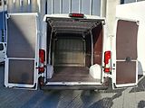 Peugeot Boxer (2026) Furgon 3300 L2H2 BlueHDi 120k  - náhled 27