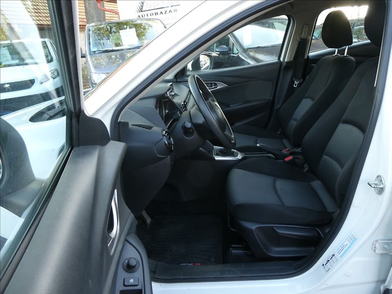 Mazda CX-3 2,0 Skyactiv-G120 Revolution - fotka 16 z 37