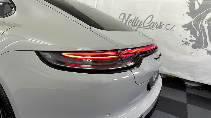 Porsche Panamera TURBO S E-HYBRID 700 koní - fotka 9 z 51