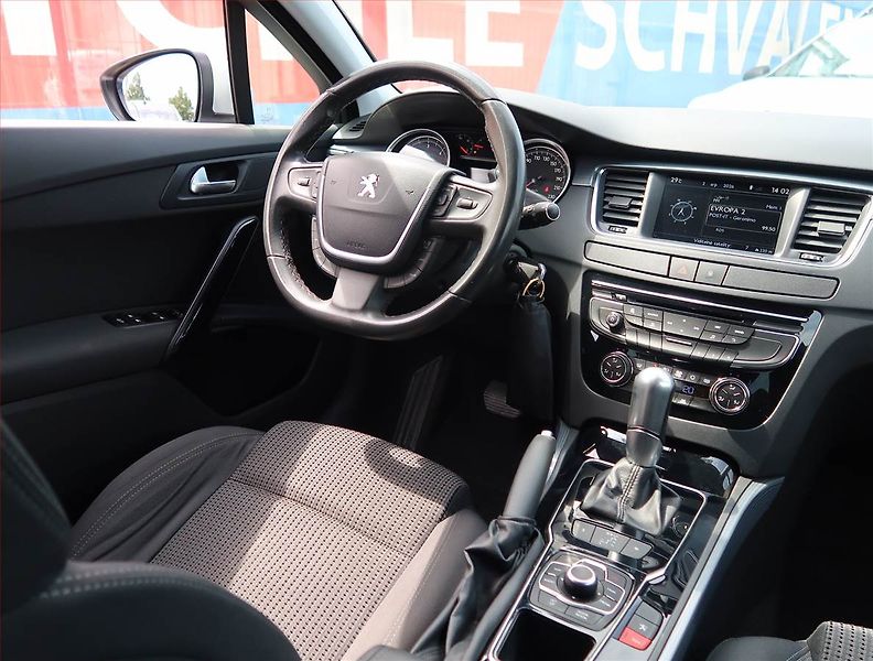Peugeot 508 (2014) 2.0 HDi, Automat, Navi - fotka 7 z 22