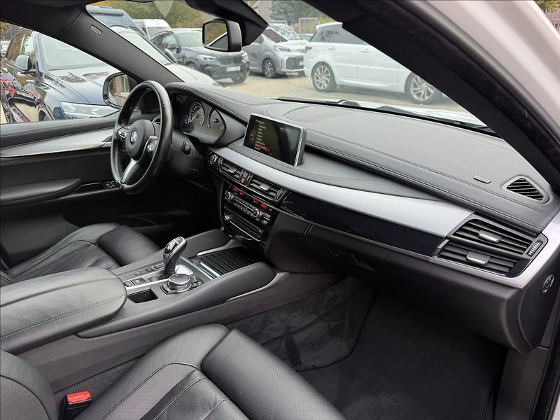 BMW X6 M50d Xdrive - fotka 10 z 30