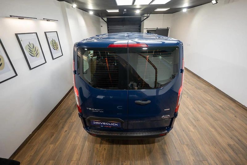 Ford Transit Custom L2 2.0 77 kW - fotka 5 z 32