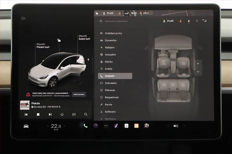 Tesla Model Y (2022) Long Range AWD 79kWh, SoH 91% - fotka 17 z 27