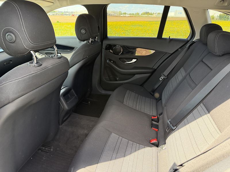 Mercedes-Benz Třídy C 200d FULL LED NAVIGACE 2X KOLA - fotka 31 z 43